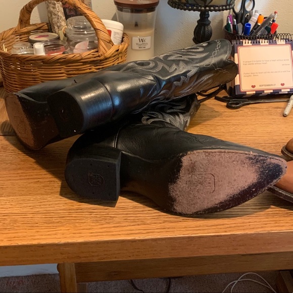 DanPost Cowboy Boots - Picture 2 of 6